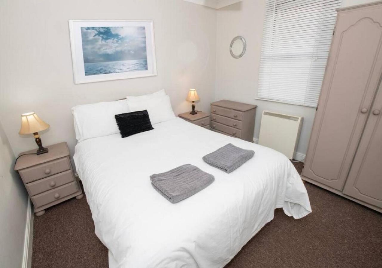Cormorant - Beautiful 2 Bed Apartment With Sea Views Old Town Scarborough Exterior foto